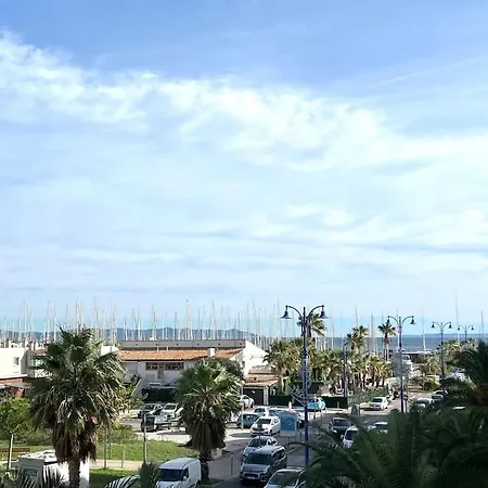 La Marina - Studio Cosy Avec Balcon Sur Le Port Apartment Hyères